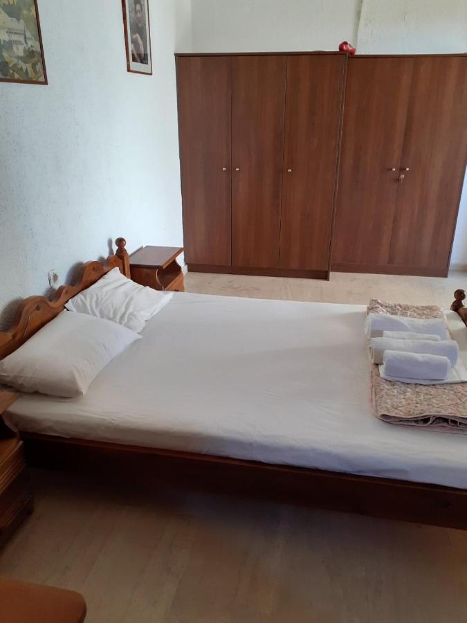 Alex Home Apartments Khersónisos Eksteriør bilde